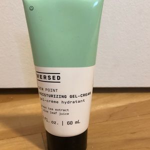 Moisturizing gel cream